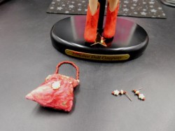 tonner hawaiin purse c